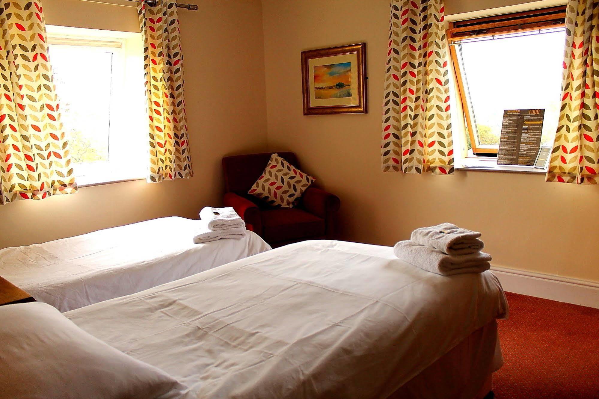 The Menai Hotel And Bar Bangor  Ngoại thất bức ảnh